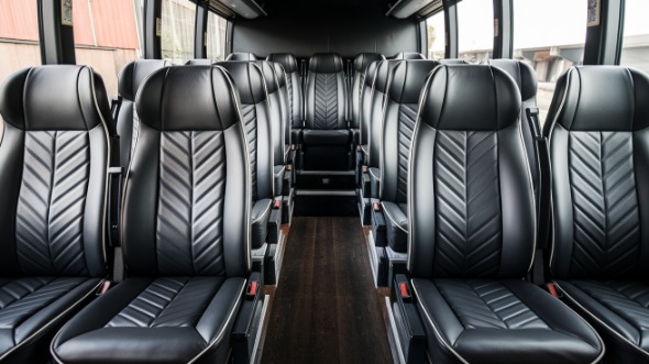 15 passenger minibus rental altamonte springs