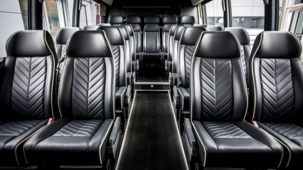 25 passenger minibus rental altamonte springs