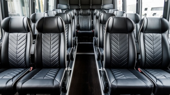 28 passenger minibus rental altamonte springs